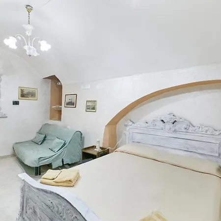 Centro Storico 3* غالّيبولي